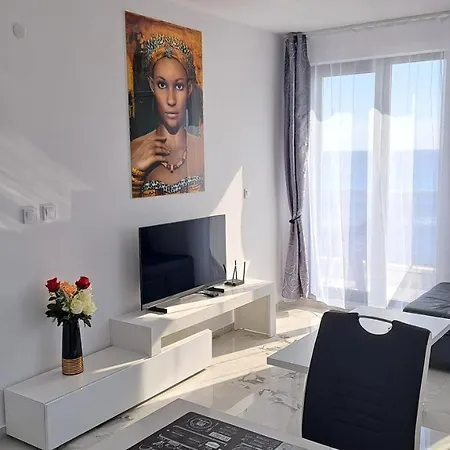 Diamond Luxus 22 * Обзор